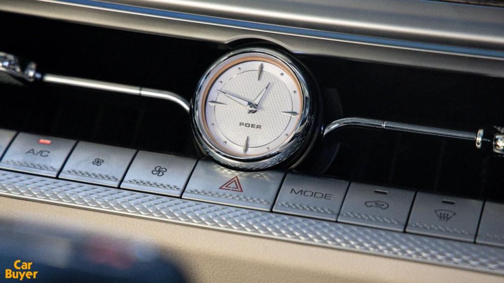 鯊魚王多變體汽車智能皮卡后箱蓋 鯊魚王多變體汽車智能皮卡后箱蓋