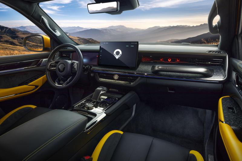 長城皮卡山海炮性能版成都車展首秀